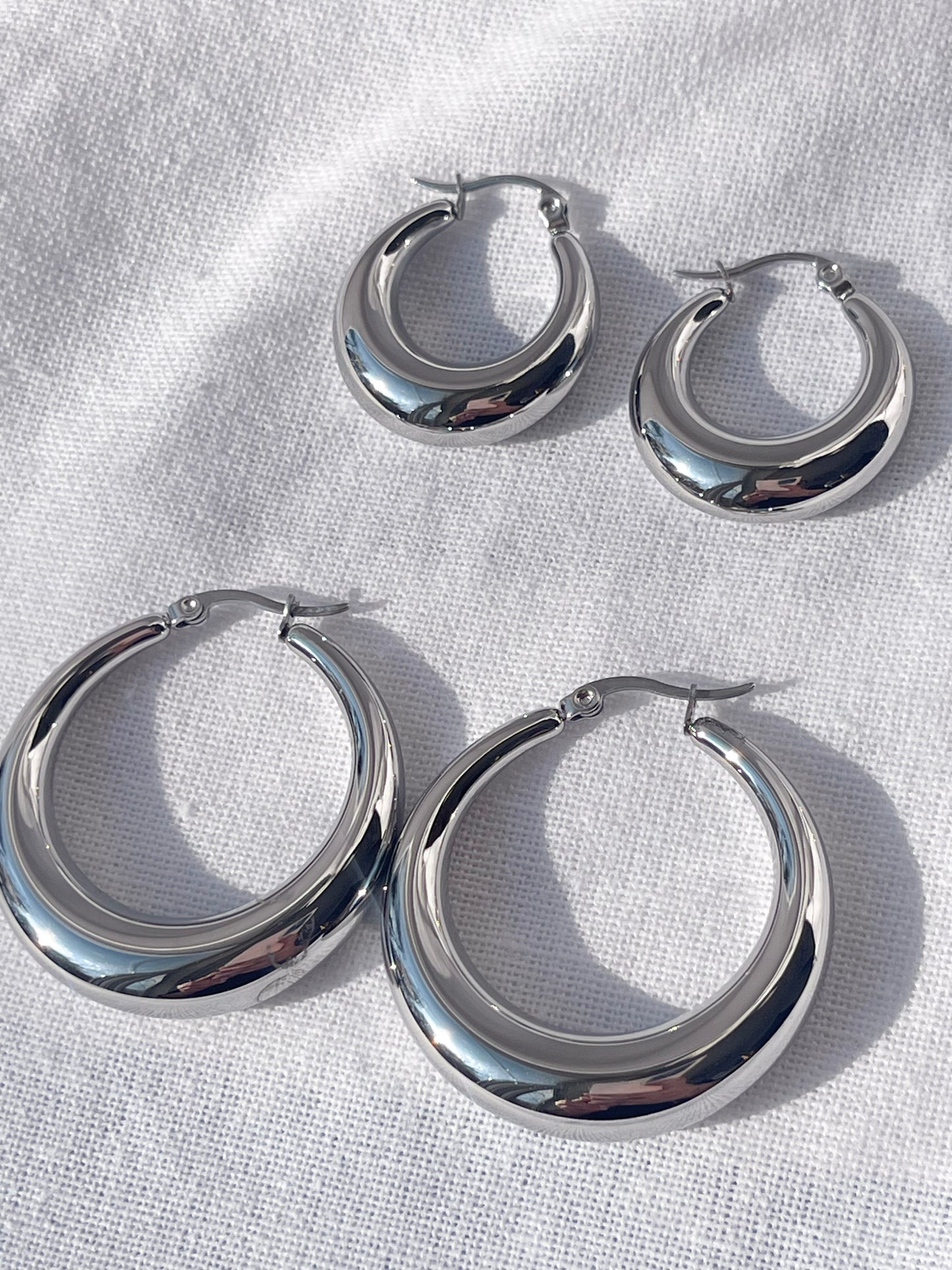 Luna Hoop Earring - Silver image 0
