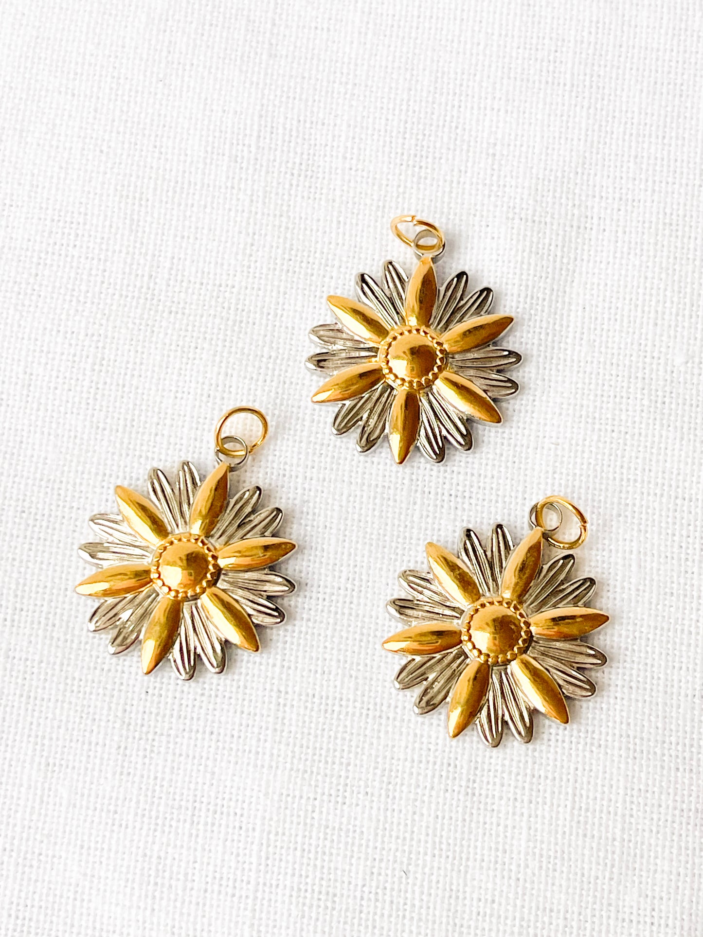 Golden Full Blossom Charm image 0