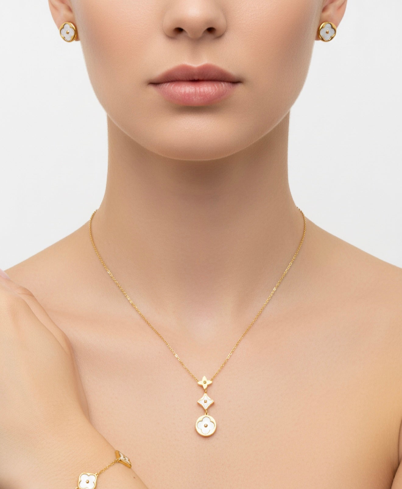 Petal & Star Necklace