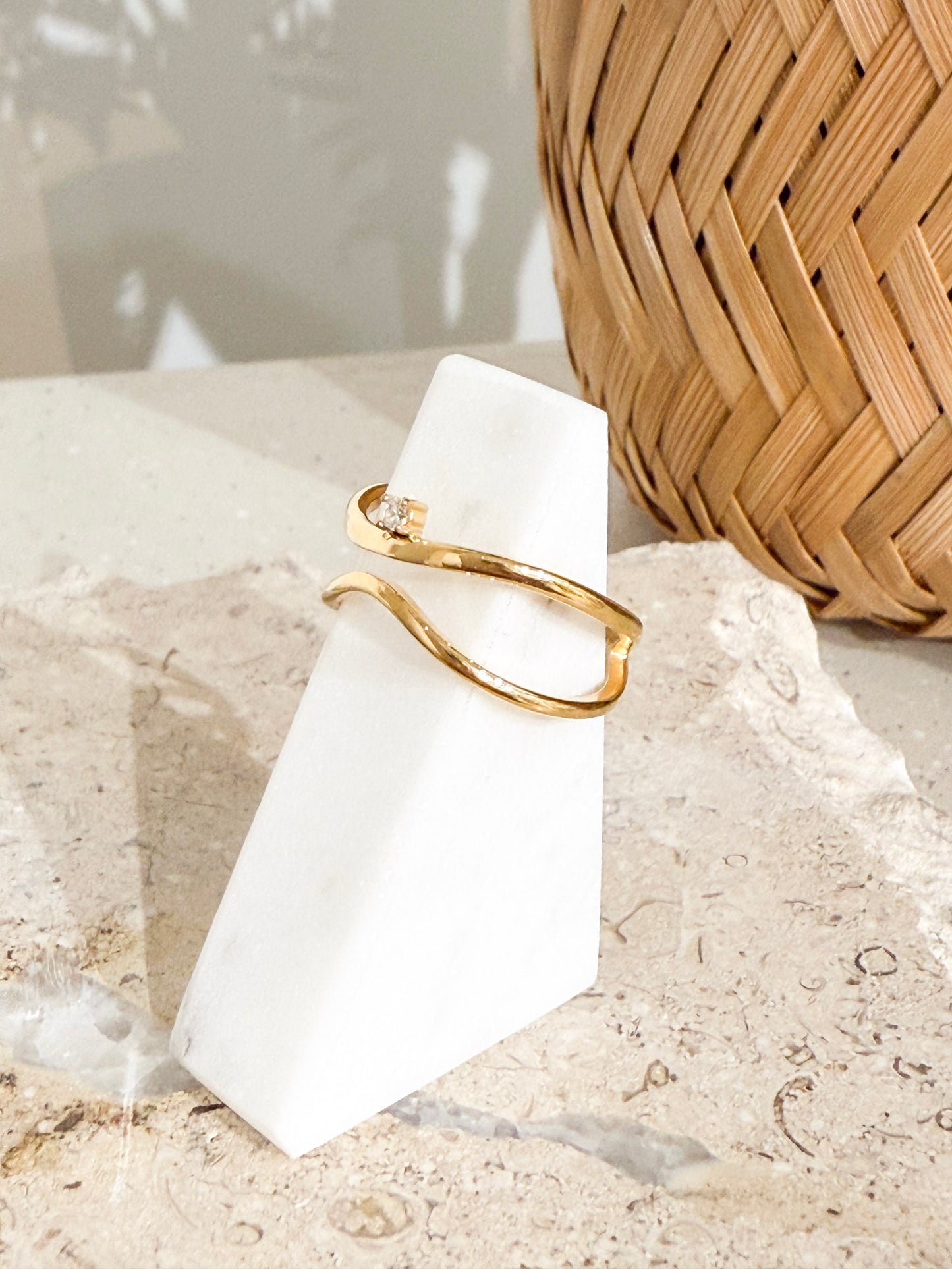 Wave Mini Sparkle Ring