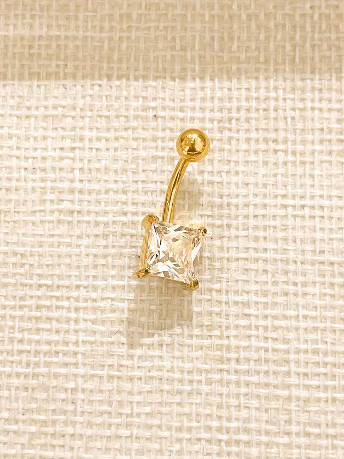 Alina Belly Bar
