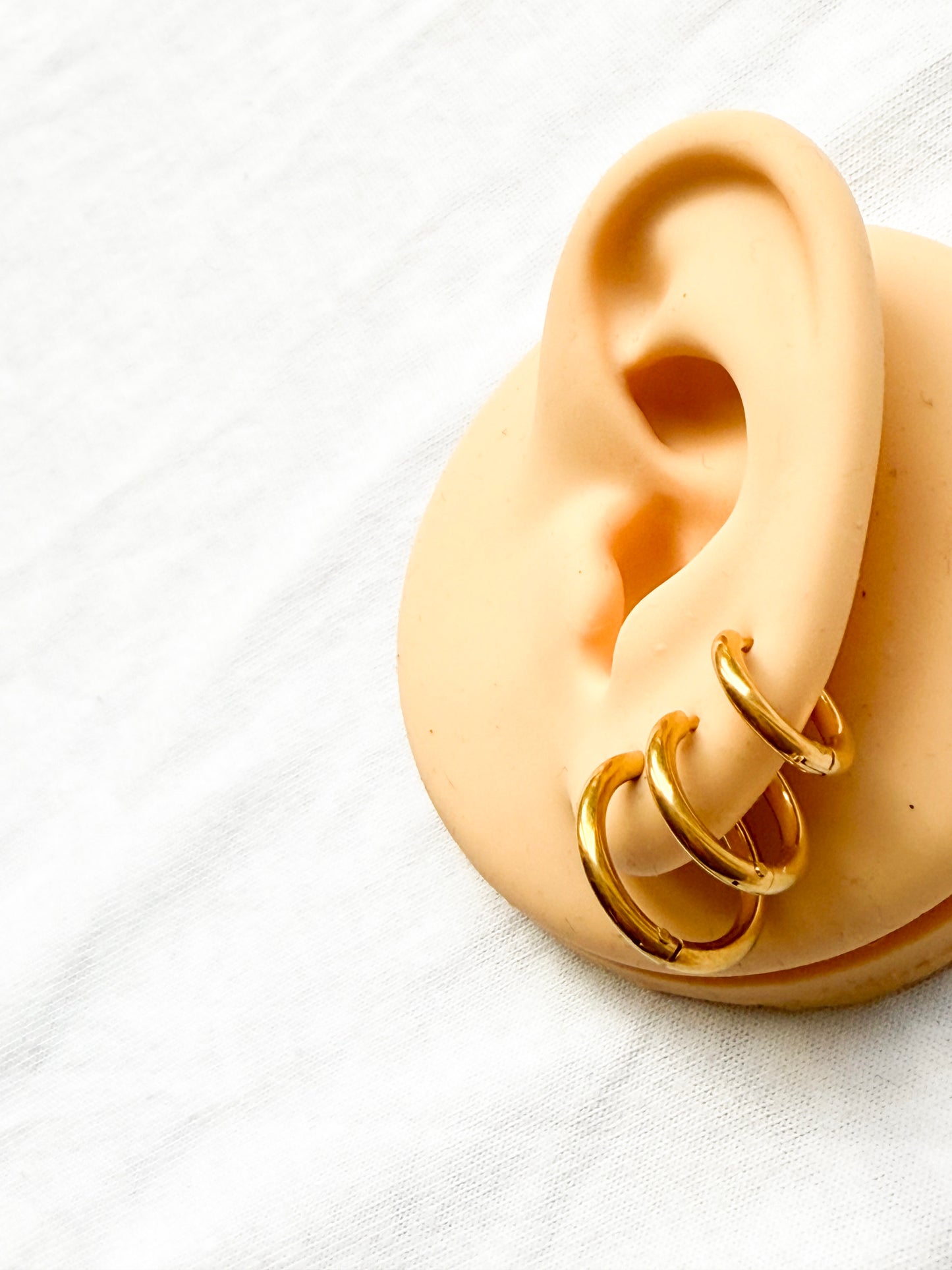 Classic Huggie Hoops