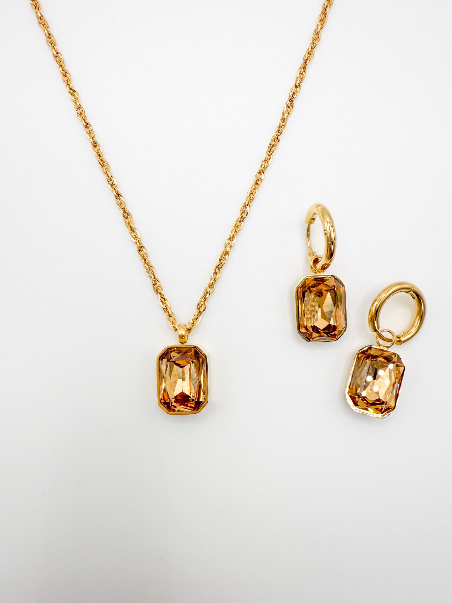 Amber Glow Gem Necklace