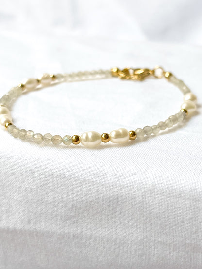 Labradorite and  Freshwater Pearls Anklet  image 0