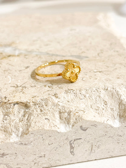 Gold Clover ring22 image 1