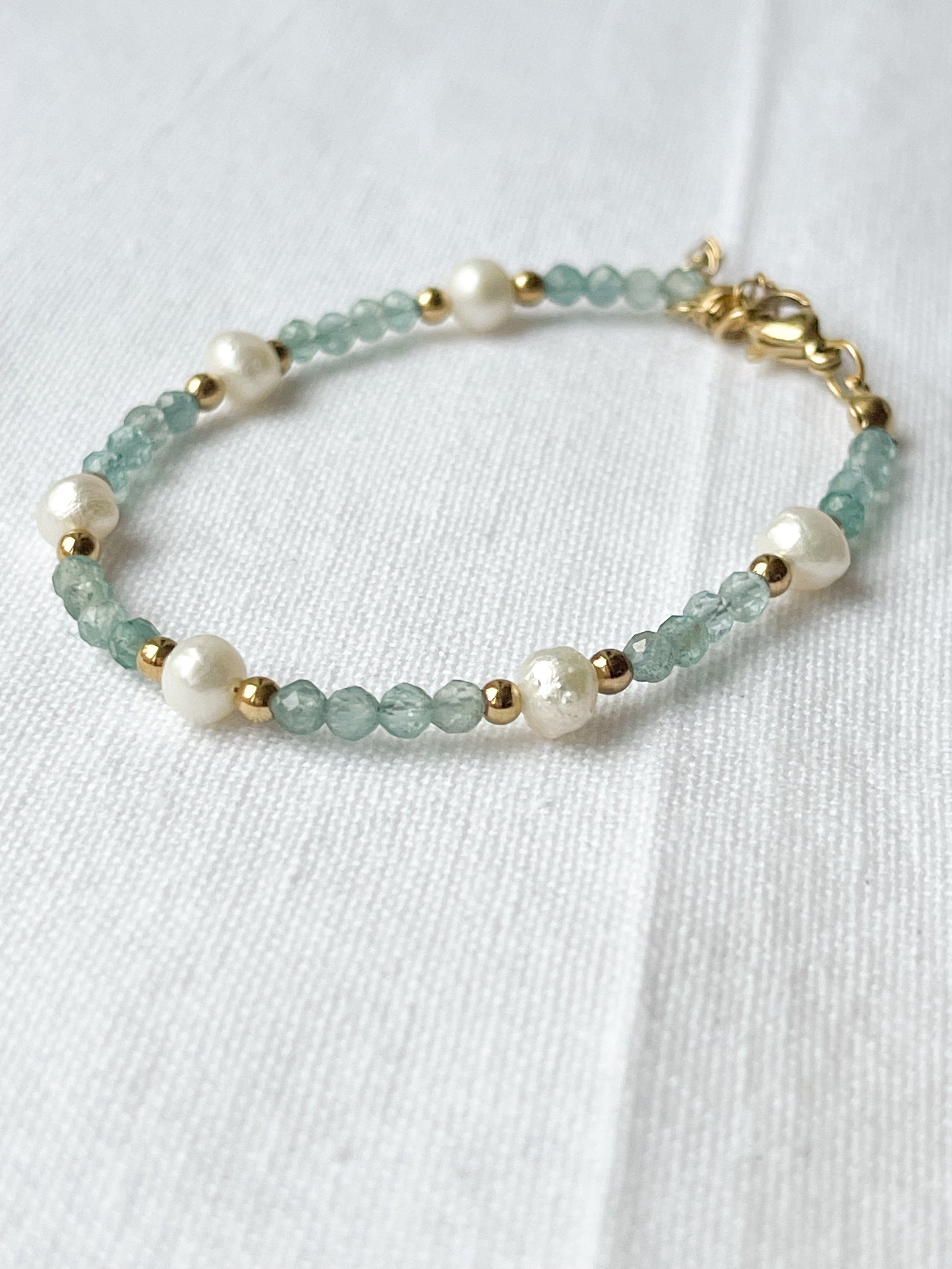 Light Apatite & Freshwater Pearls Bracelet image 0