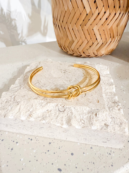 Knotella Cuff