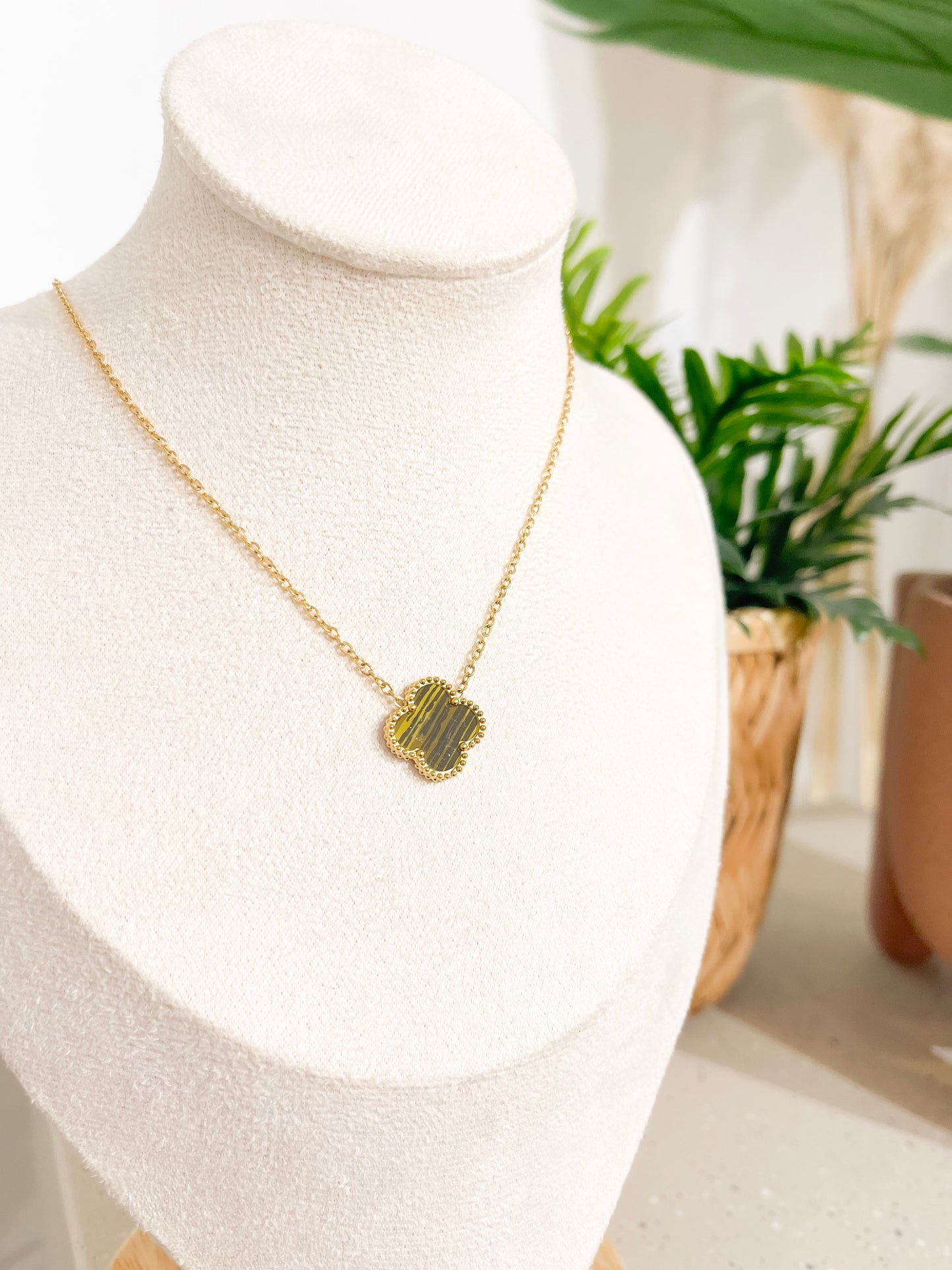 Tiger Eye Clover Necklace