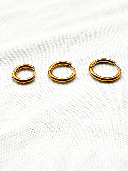 Classic Huggie Hoops