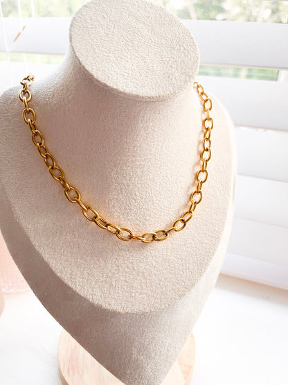 Salma Chain Necklace