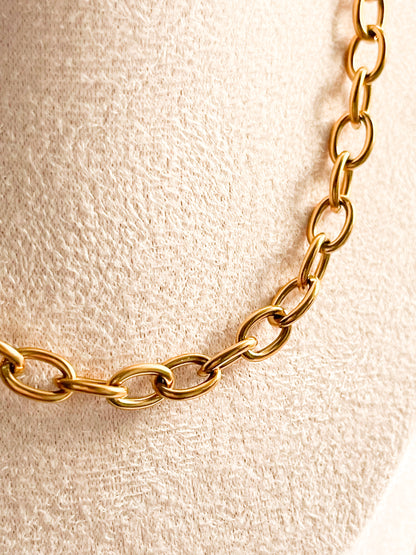 Salma Chain Necklace