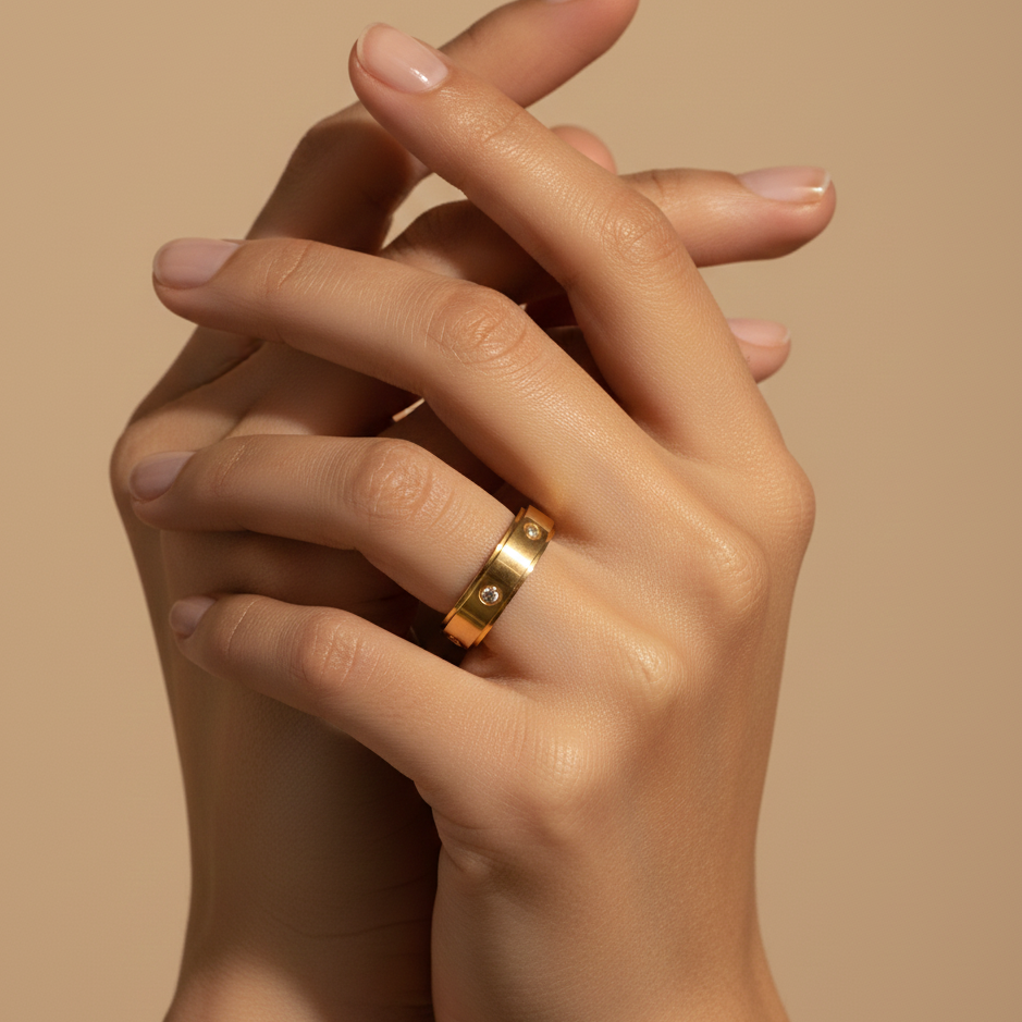 The Solace Spinner Ring
