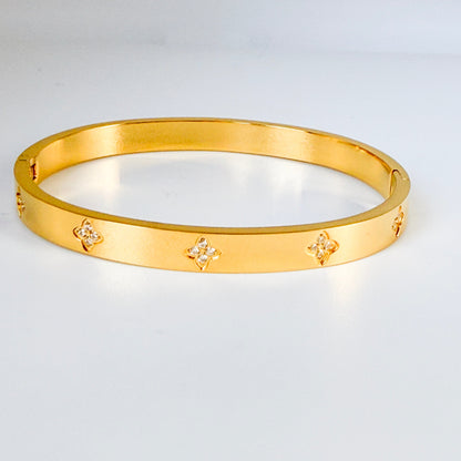 Clover Luxe Gem Bangle