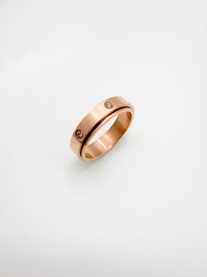 The Solace Spinner Ring