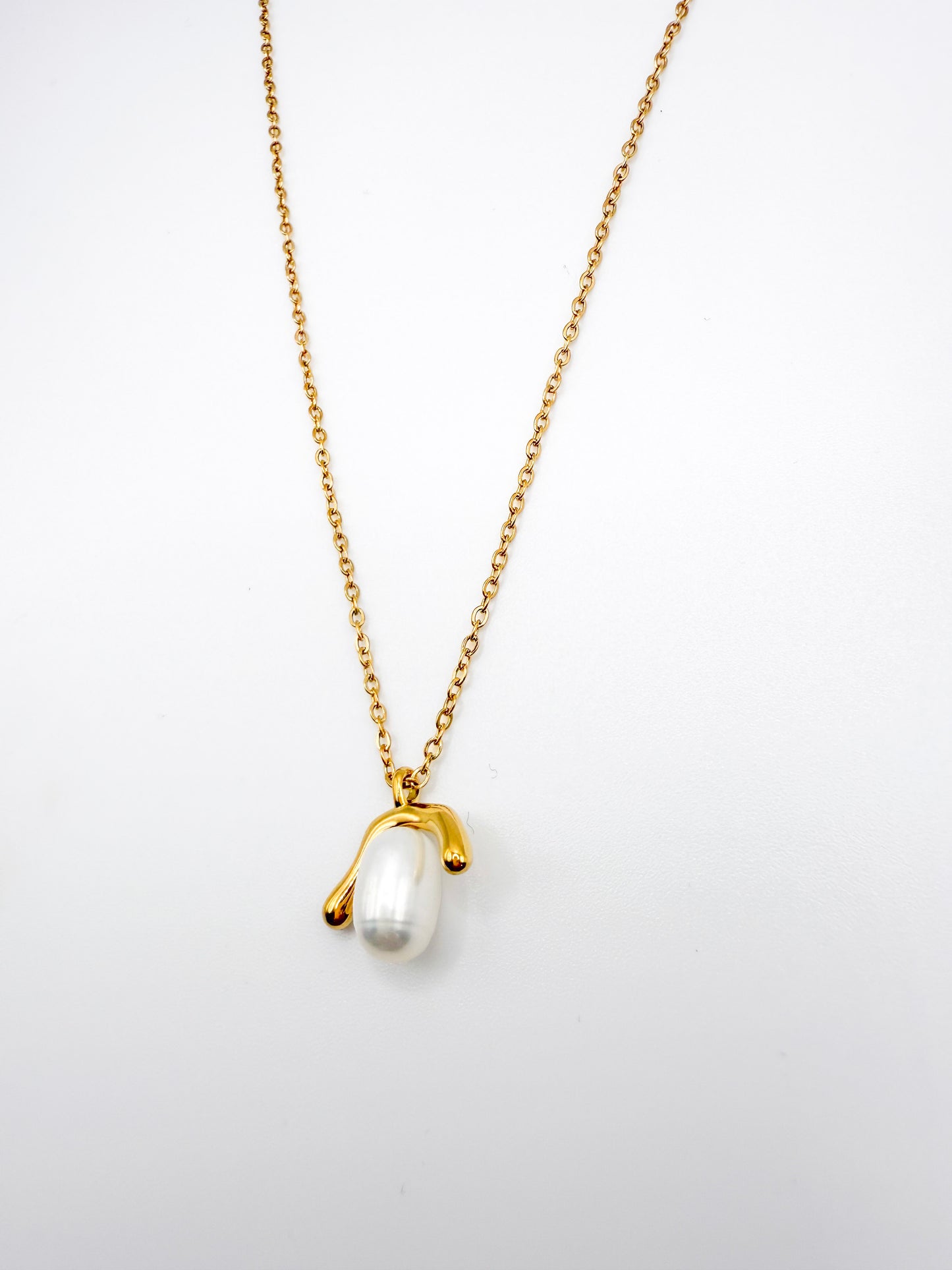 Wishbone Freshwater Pearl Necklace